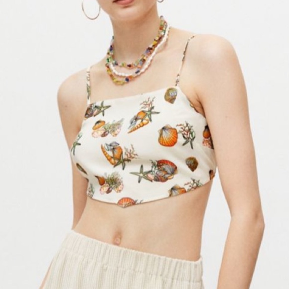 NWOT Urban Outfitters XS Renewal Remnants Seashell Print Tie Top